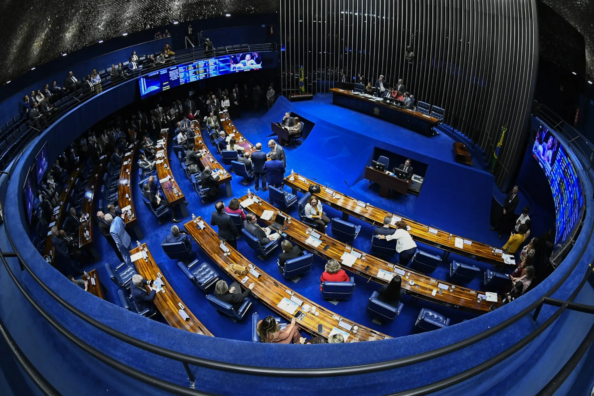 Fim da escala 6×1: o que acontece se o Senado aprovar a PEC nesta quarta