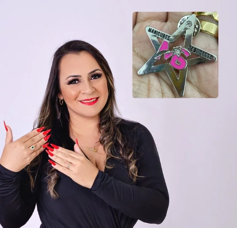 Designer de unhas, Emilly Dharana, fala sobre conquistas de sua carreira