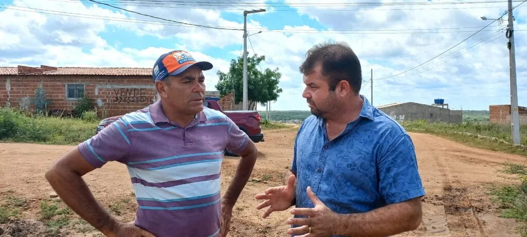 Presidente da Câmara de Sumé visita bairros do município