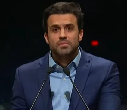 Pablo Marçal teve fratura na costela e está com braço imobilizado, diz assessoria