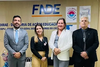 Anna Lorena, Ana Paula e Cajó visitam ministérios e gabinetes em Brasília em busca de benefícios para Monteiro