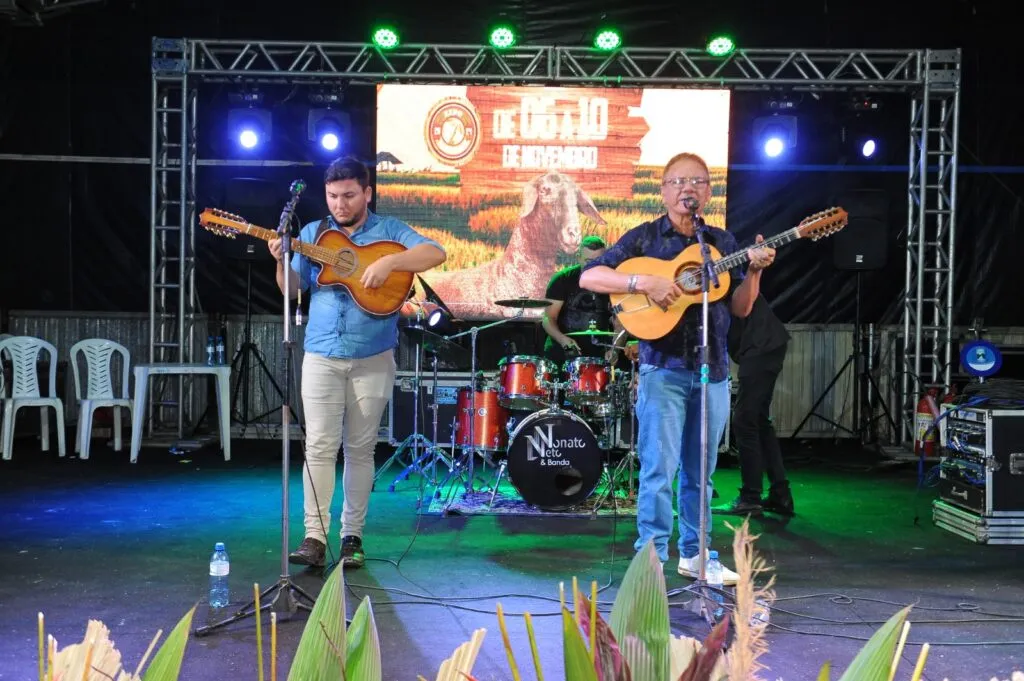 Festival de Violeiros Pinto de Monteiro é sucesso de público e lota praça de eventos da Expofeira 2024