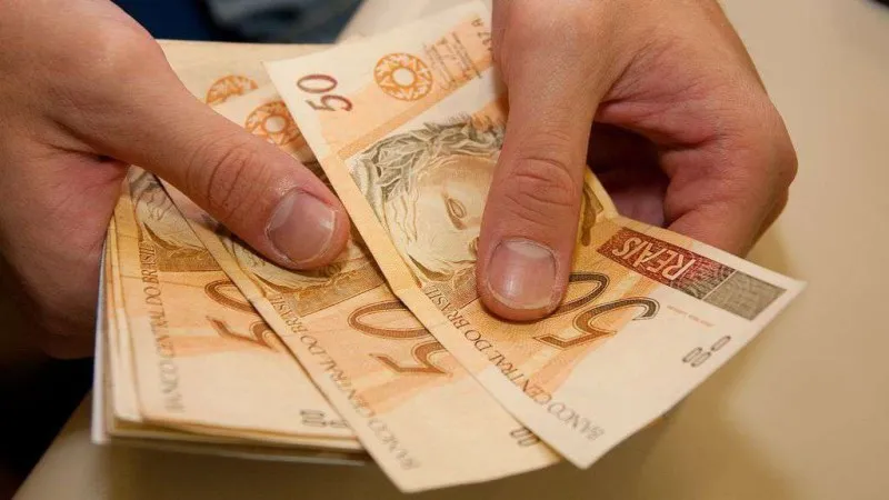 Servidores estaduais recebem segunda parcela do 13º salário nesta segunda-feira