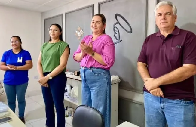 Em sua primeira agenda oficial prefeita Ana Paula visita Secretaria de Infraestrutura