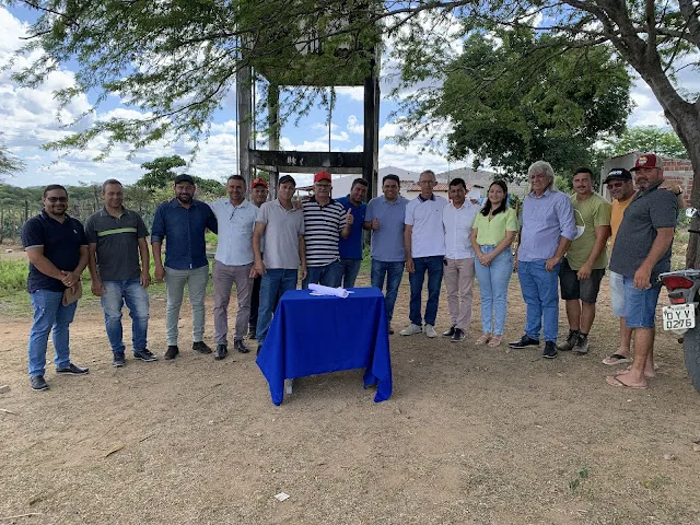 No dia que completa 100 dias de gestão, prefeito Tarcio Gabriel assina ordem de serviço para construção de nova caixa d’água no sítio Salgadinho