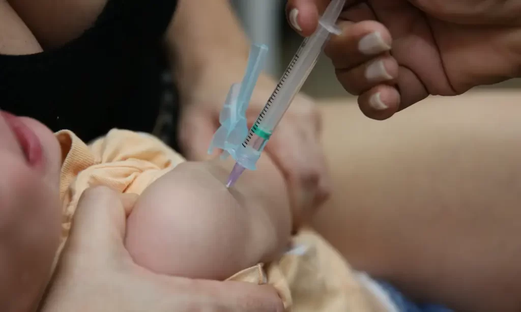 Campanha de vacinação contra a gripe começa nesta segunda-feira