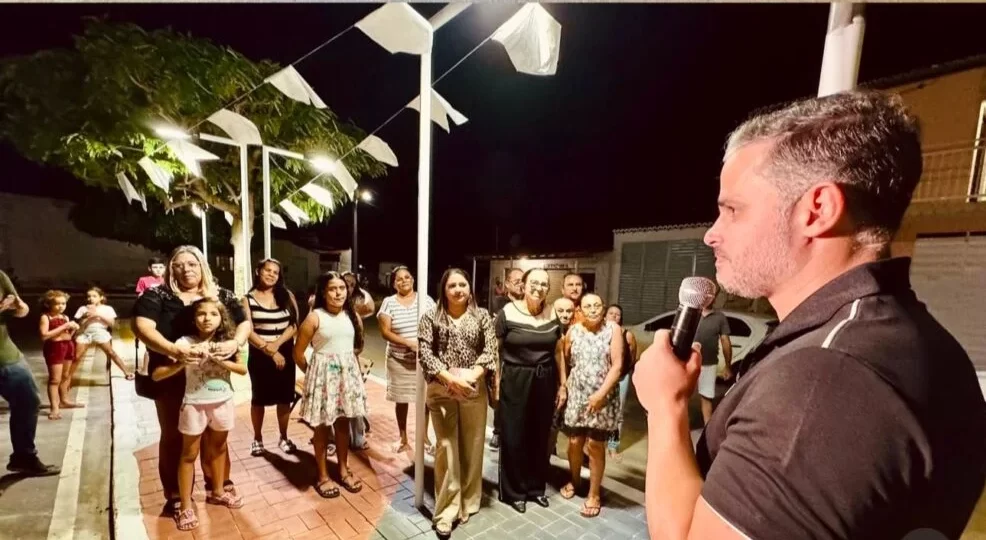 Prefeito de São José dos Cordeiros entrega praças e canteiros revitalizados em ruas da cidade