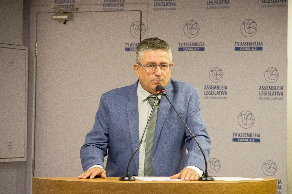 Por iniciativa de Dr. Romualdo, Paraíba sai na frente e aprova lei pioneira contra fraudes em aposentados