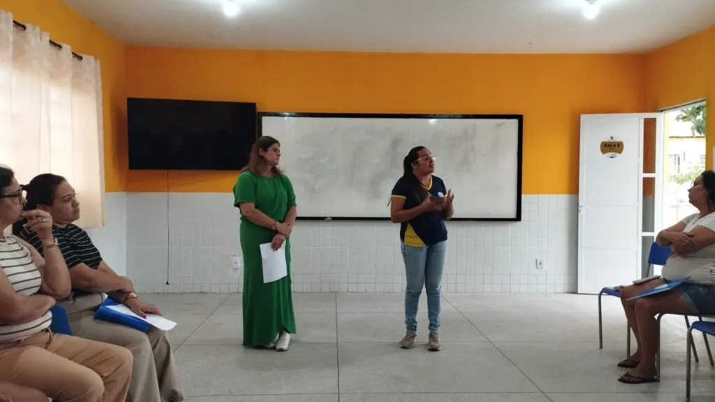 Saúde e Educação promovem encontro intersetorial sobre ações com alunos neurodivergentes em Camalaú