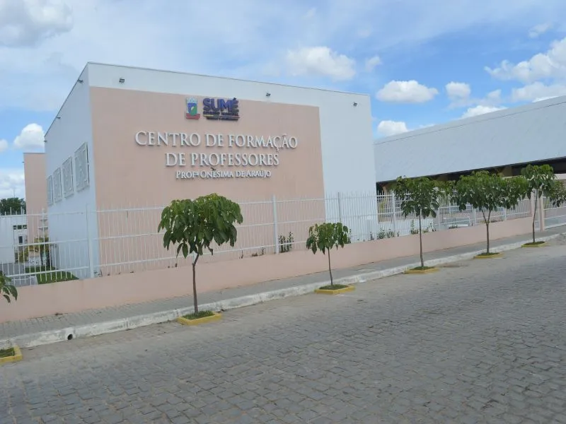 Sumé sedia 1° Encontro do TCE para elaboração de planos municipais pela primeira infância