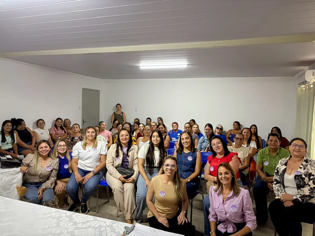 Prefeitura de Amparo promove palestra em alusão ao Agosto Lilás em parceria com o CRIAMC