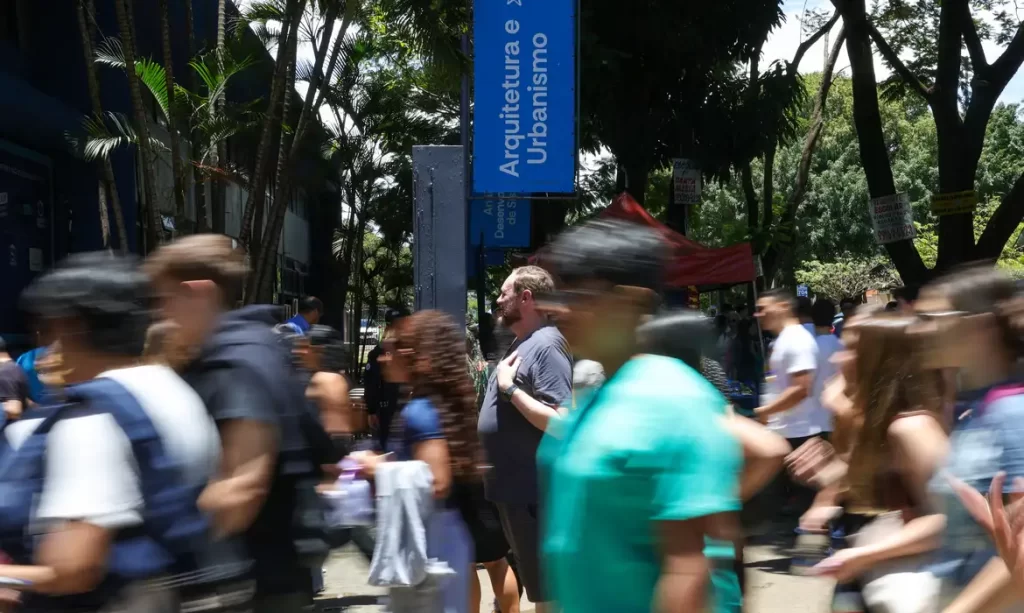 Abstenção no primeiro dia do Enem 2025 chegou a 27%