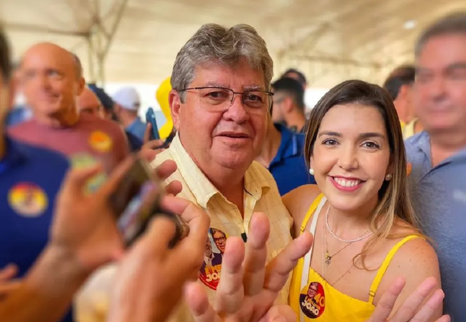 João Azevêdo nomeia ex-prefeita Anna Lorena para cargo com status de secretária no Governo da Paraíba