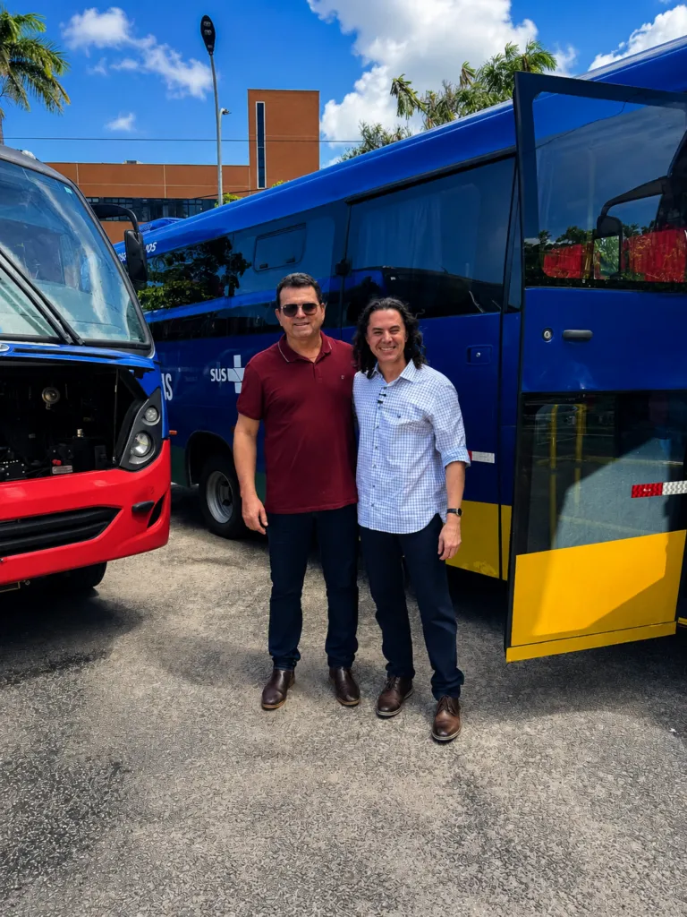 Sumé recebe segundo micro-ônibus para o transporte de pacientes da Saúde