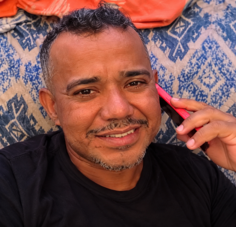 Homem é procurado após tentativa de feminicídio em Sumé; vítima foi atacada a golpes de faca