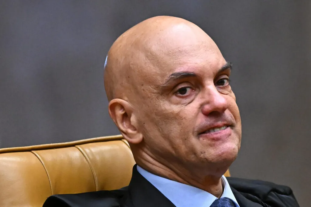 SFT faz nesta manhã sessão que analisará conversas de Moraes e Vorcaro